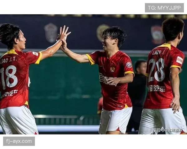 阿什利·扬保持良好状态，关键进球助队逆转比赛备受关注