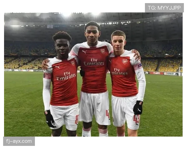 萨卡:从多面手新星到枪手核心的生涯阶段解析