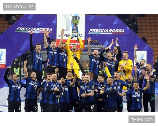 AC米兰中场与边路脱节问题,阶段性对争冠形势产生影响