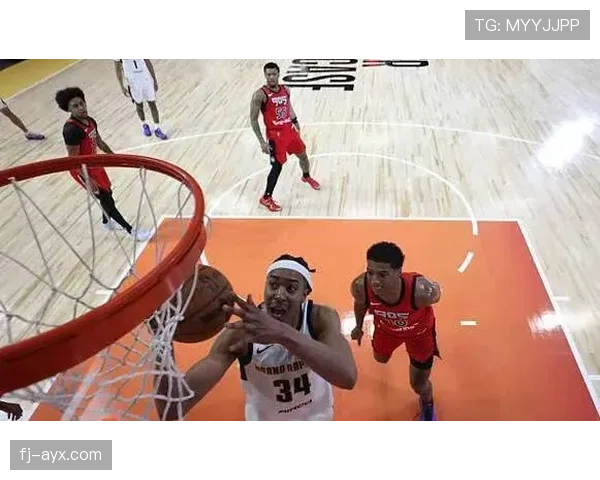 与上季相比利拉德挡拆面对掘金内线制造错位效率提升