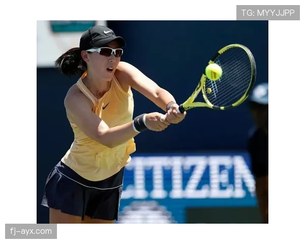 郑赛赛的休息日，居然在豪宅里开直播煮泡面？这反差你们能接受？